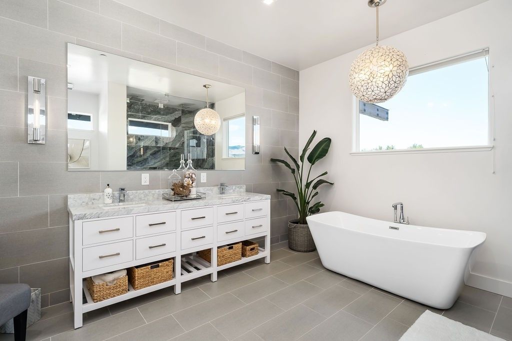 Luxury Vacation Rentals in San Luis
